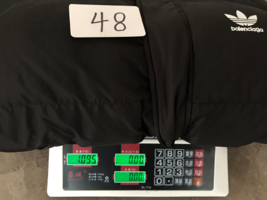 ￥128 B🔥L🔥🔥🔥IA🔥A & 🔥DI🔥AS COTTON JACKET 88012201 (im 176CM 58KG iwear size 48 in the photo)